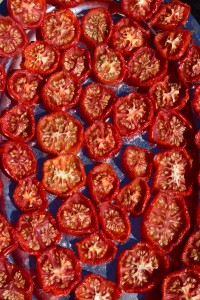 Im Backofen getrocknete Tomaten